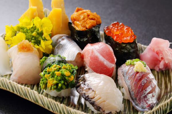 일본 제일의 신선한 해산물 향토요리 맛보기