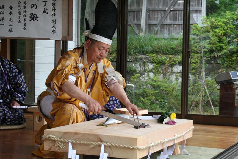 Traditional Knife Ceremony image